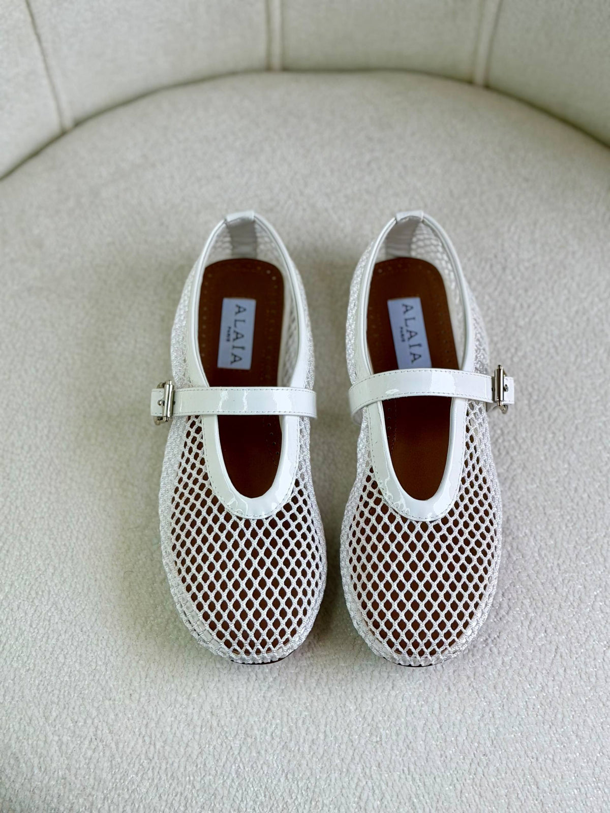 ALAIA 

Super *AAA* *+* Quality 💯

With original packing🎁🎁
SIZE:36and41
Available now
430 dhs🇦🇪🇦🇪

Zain309
♥️♥️♥️