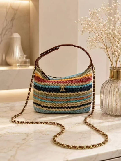 CHANEL 
 GOOD QUALITY 
WITH BOX  
110 dhs🇦🇪🇦🇪

Zain295
♥️♥️♥️