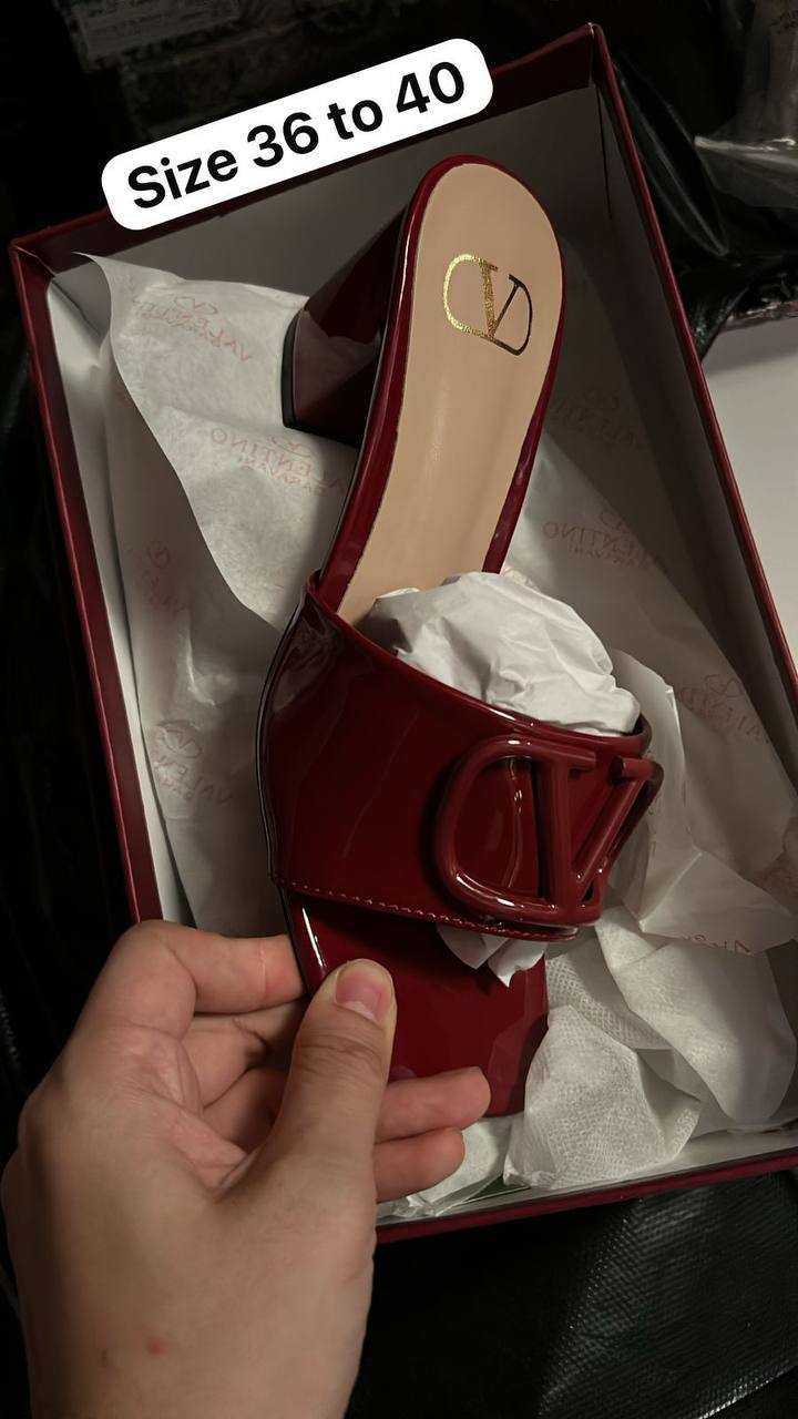 Valentino 

95 dhs🇦🇪

Zain146
♥️♥️♥️