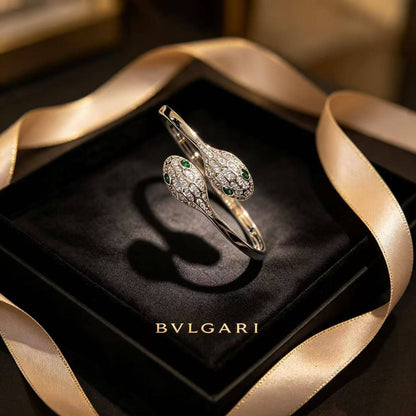 Bulgari bangle

Master quality 

110 dhs🇦🇪🇦🇪
normal box 📦

Zain48
♥️♥️♥️