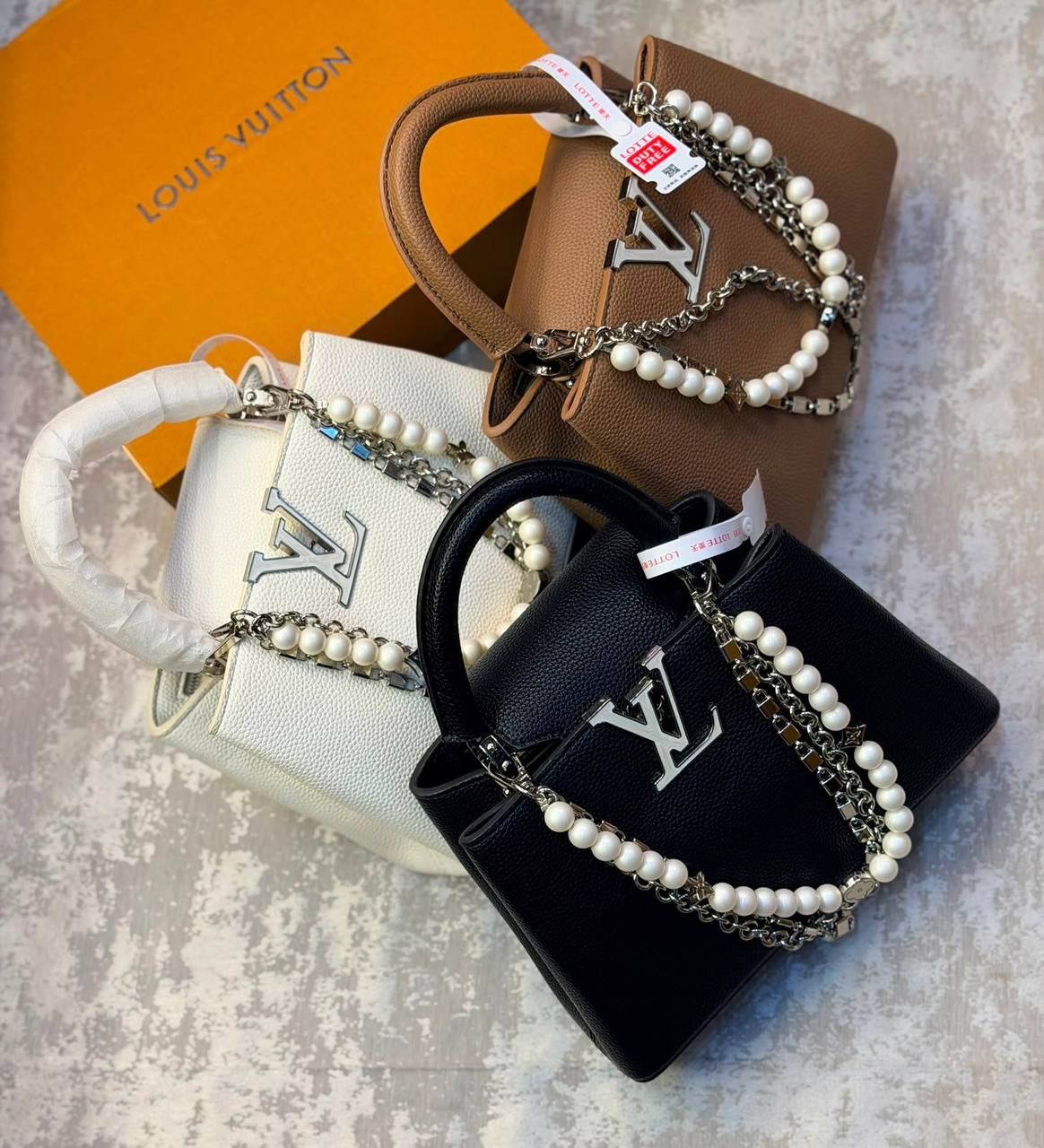 LV
High quality
With box
For Price 👇 WhatsApp✅
0568585901 
0507557372
0552275751 Owner Zain 👌

Zain175
♥️♥️♥️