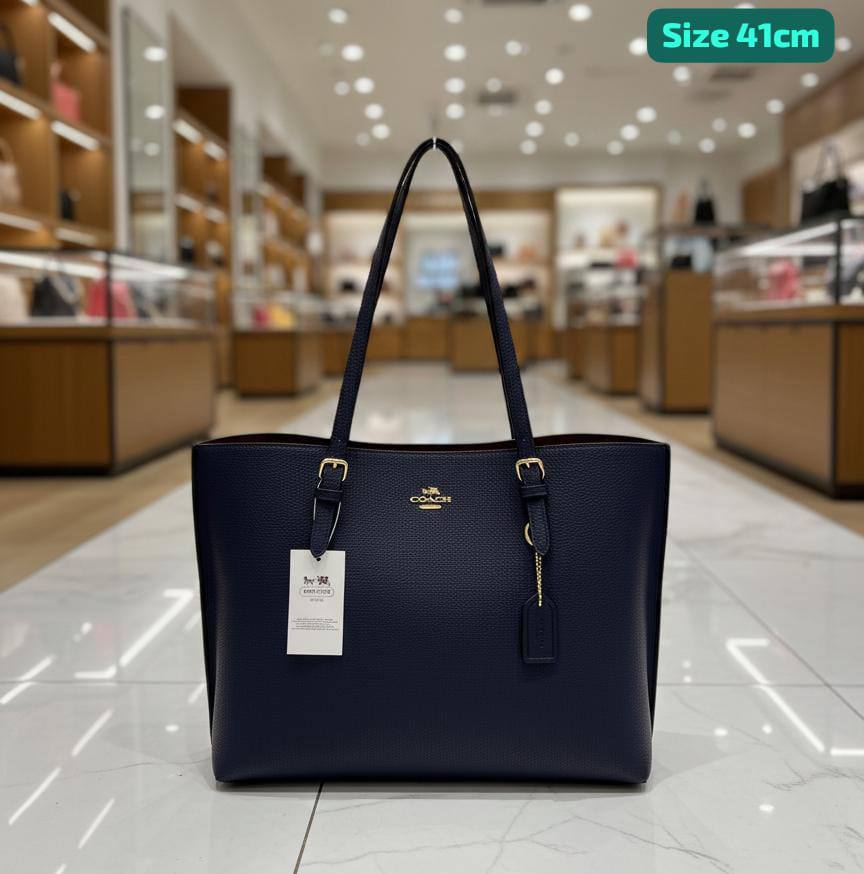 Coach
Good quality 
105 dhs🌺

Zain186
♥️♥️♥️