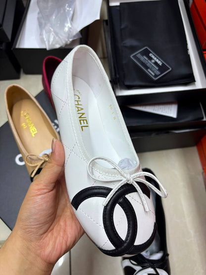 Chanel 

36-41,

150 dhs🇦🇪🇦🇪🇦🇪

Zain145
♥️♥️♥️