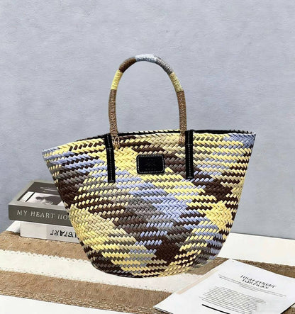 LOEWE 
BEACH BAG 
 GOOD QUALITY
110 dhs✅

Zain39
♥️♥️♥️