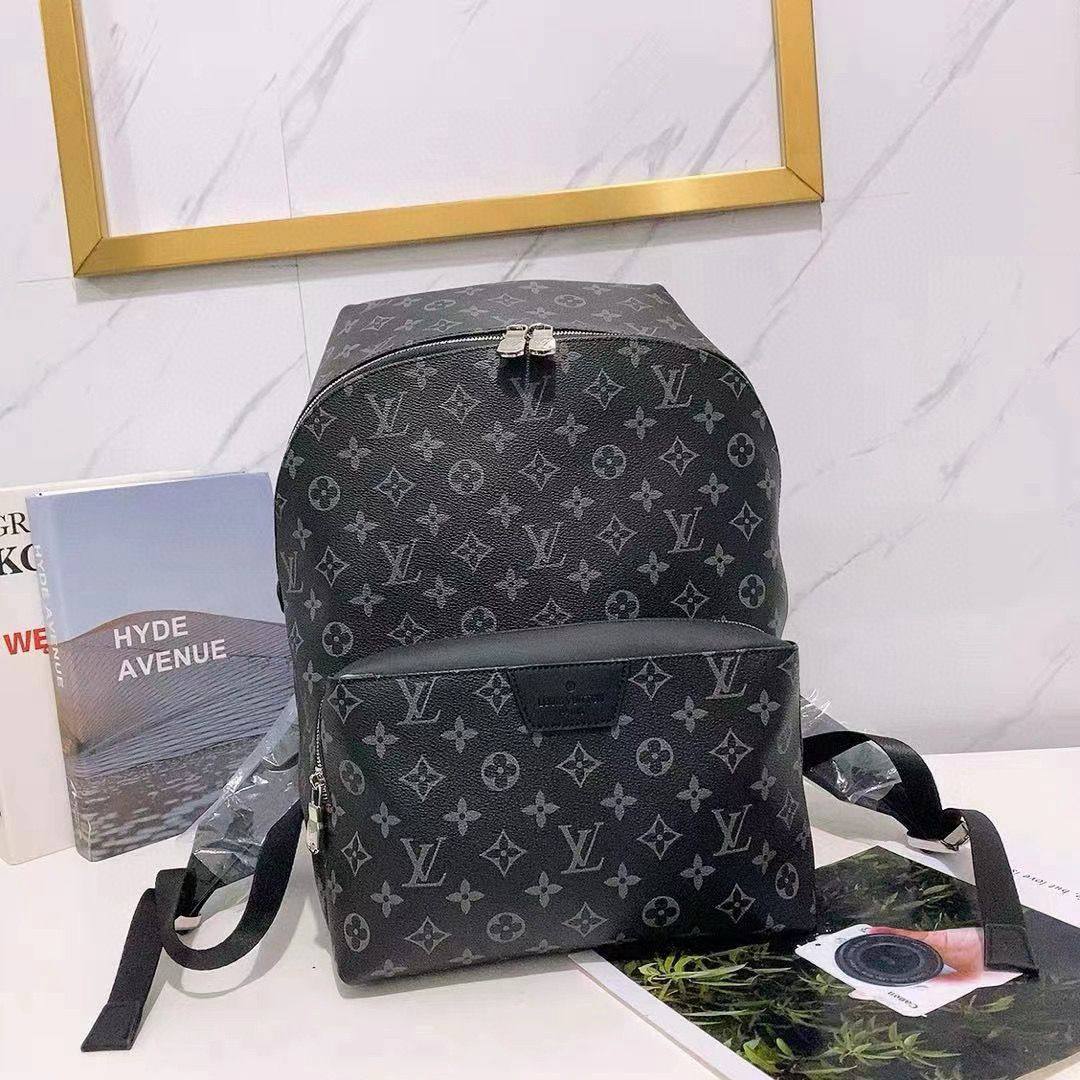 LV
 BACKPACK 
COPY ONE 
180 dhs✅

Zain39
♥️♥️♥️