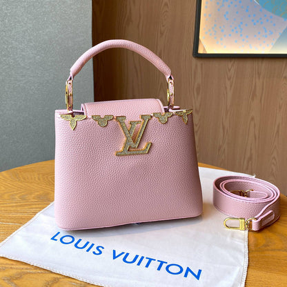 LV

Best quality 
with box

125 dhs🇦🇪♥️

size 22CM

Zain290
♥️♥️♥️