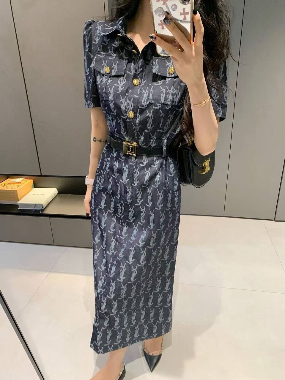 *New collections 💕💕    
190 dhs
*good  quality  
*Sizes:S M L 
*AVAILABL

Zain231
♥️♥️♥️