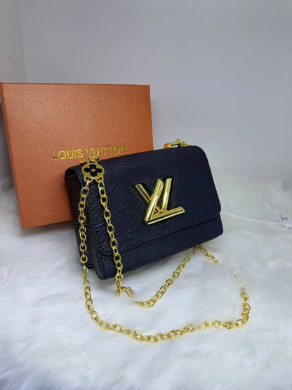 LV
95 dhs🗽

with box
🎁🎁🎁

Zain38
♥️♥️♥️