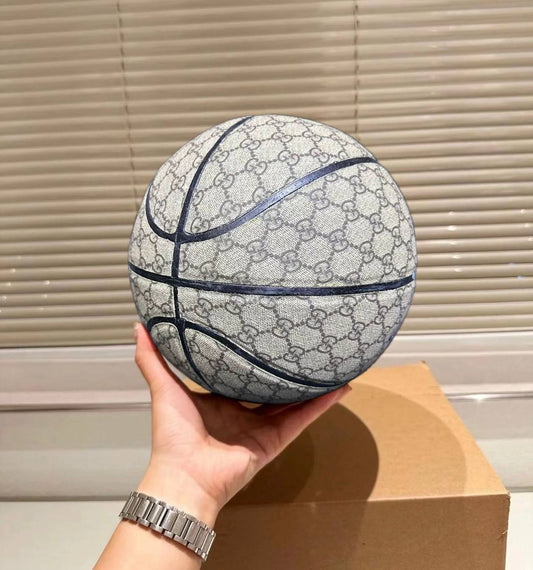 basketball good quality special

 50 dhs

Zain39

♥️♥️♥️