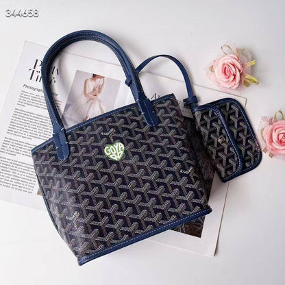Goyard 2 in 1 small
Size : 20 * 19 cm
70 dhs🪙💚

Zain115
♥️♥️♥️