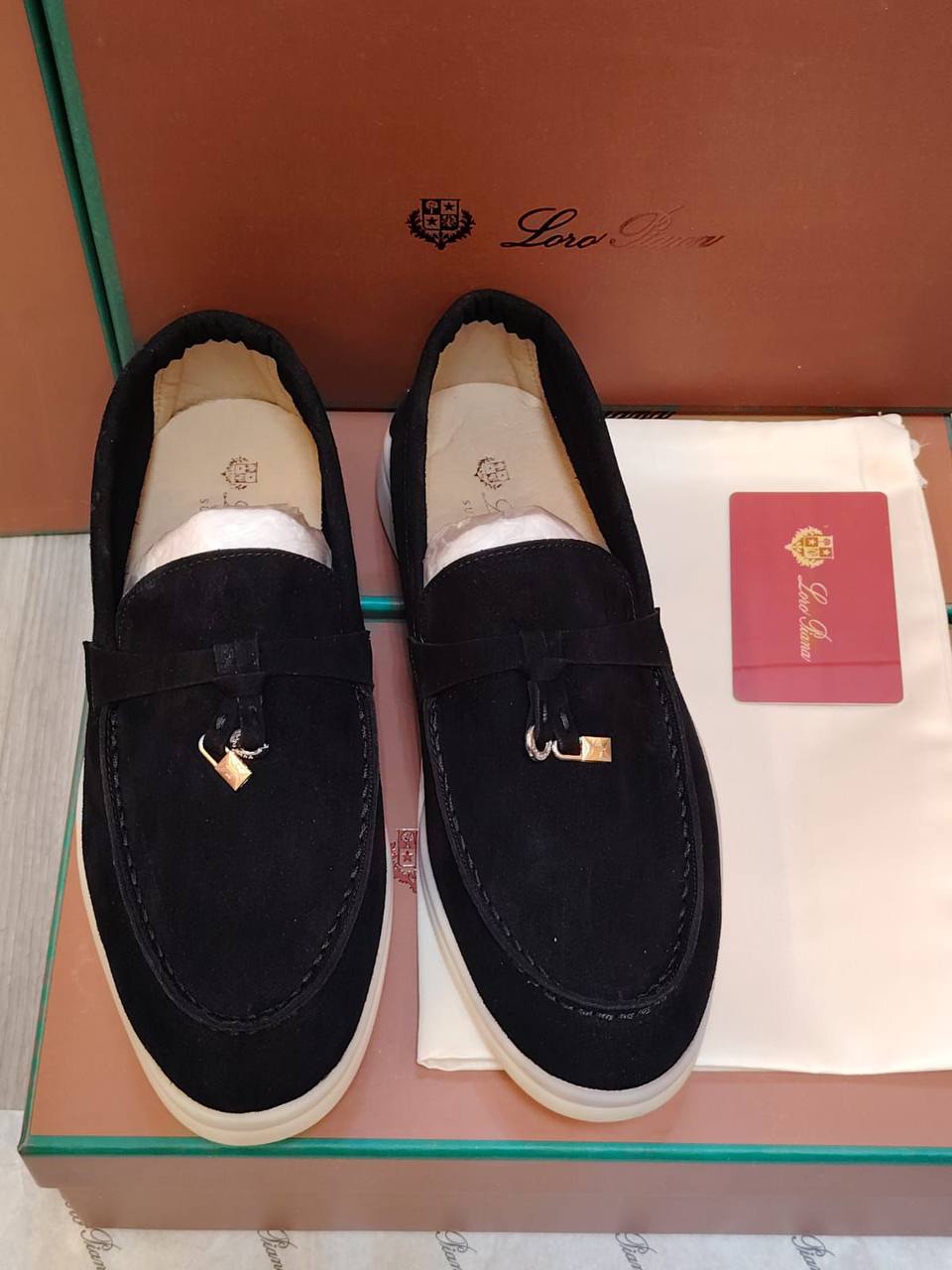Lora Piana Shoes, 
New Arrived 
Size 36 To 41
130 dhs🪙🌨️

Zain120
♥️♥️♥️