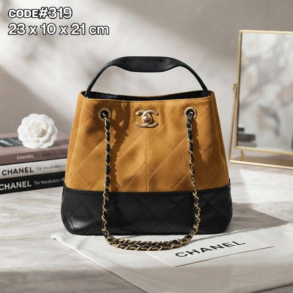 Chanel ʙᴜᴄᴋᴇᴛ ʙᴀɢ
ᴛᴡᴏ-ᴛᴏɴᴇ sʜᴏᴜʟᴅᴇʀ ʙᴀɢ
sᴜᴇᴅᴇ & ǫᴜɪʟᴛᴇᴅ ʟᴀᴍʙsᴋɪɴ
ɢᴏʟᴅ ʜᴀʀᴅᴡᴀʀᴇ
ɪɴ ᴛᴡɪsᴛ ʟᴏᴄᴋ ʟᴏɢᴏ
sɪᴢᴇ : 23 cm

90 dhs🇦🇪🇦🇪

Zain31
♥️♥️♥️