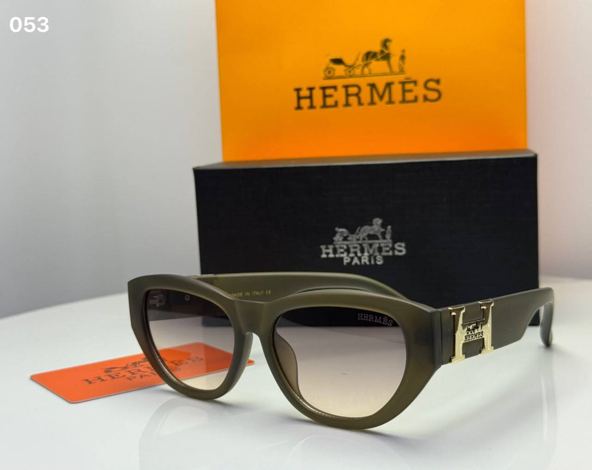 Fendi
Sunglasses
65 dhs🇦🇪🇦🇪

Zain182
♥️♥️♥️