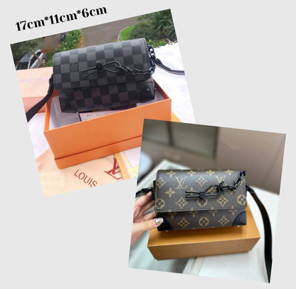 LOUIS VUITTON ,

all are very good quality 

100 dhs🇦🇪🇦🇪

Zain295
♥️♥️♥️