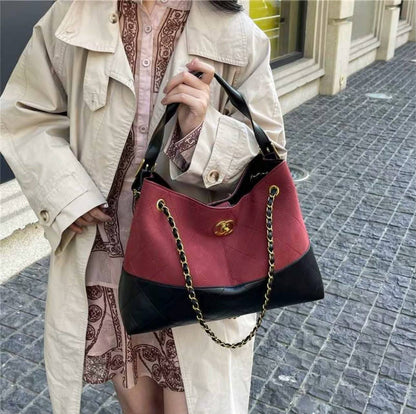 CHANEL 
GOOD QUALITY 
120 dhs🇦🇪🇦🇪

Zain39
♥️♥️♥️