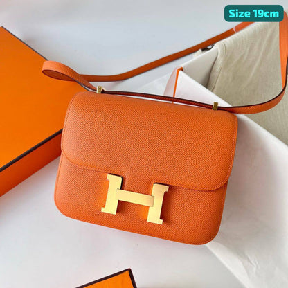 Hermes

Good quality 

with box 
🎁🎁🎁

95 dhs❣️

Zain186
♥️♥️♥️