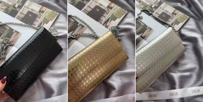 Dior
105 dhs🇦🇪🇦🇪 
with box high quality

Zain21
♥️♥️♥️