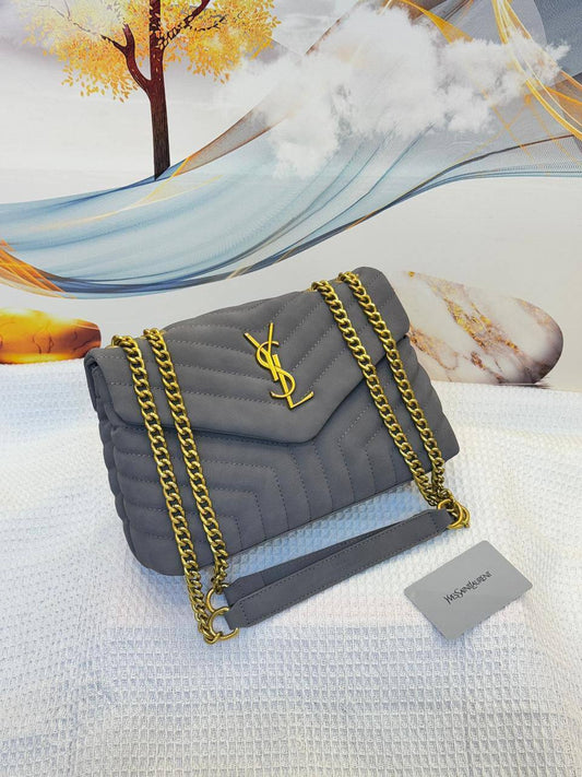 YSL
Best quality
With box’s
🎁🎁🎁

95 dhs🗽
size 26cm

Zain158
♥️♥️♥️