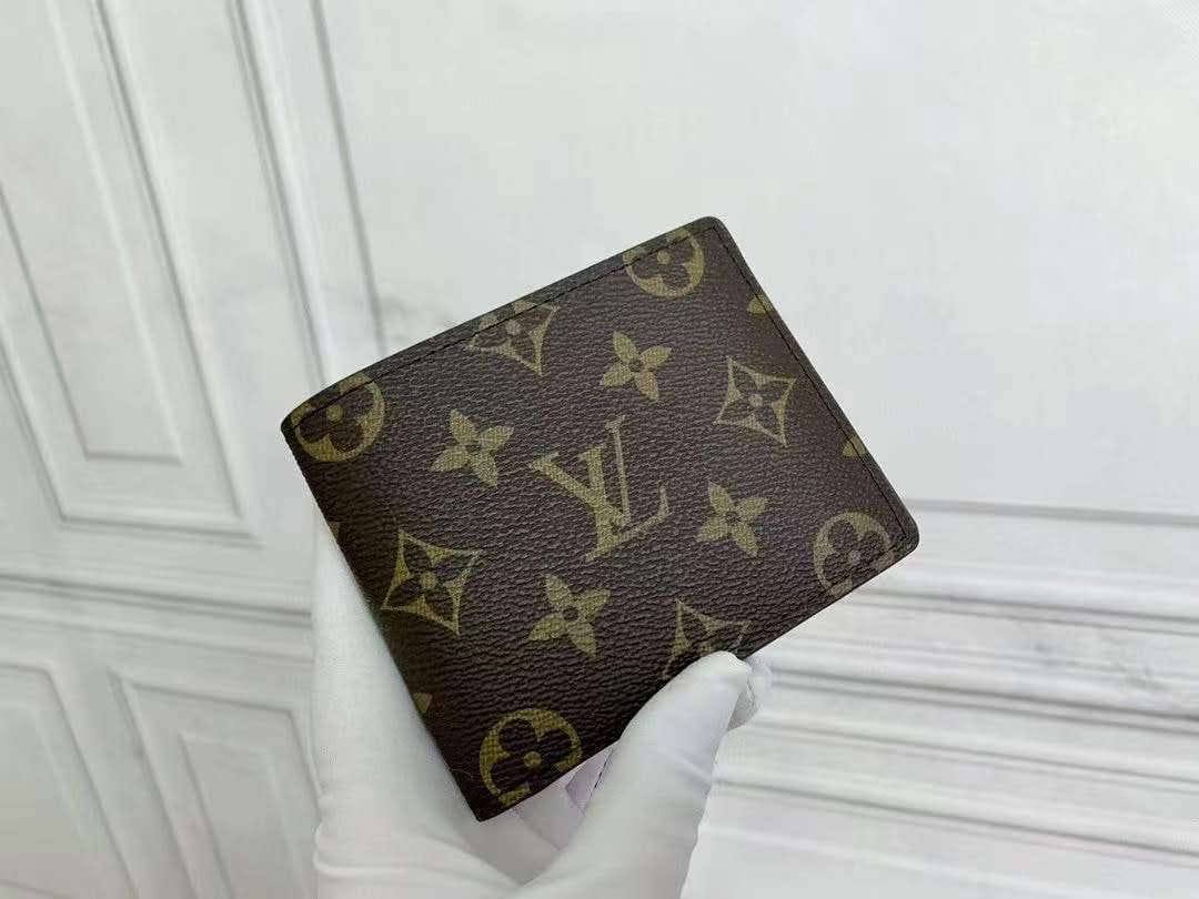 LV
Master💍💍
95 dhs💓

Zain10
♥️♥️♥️