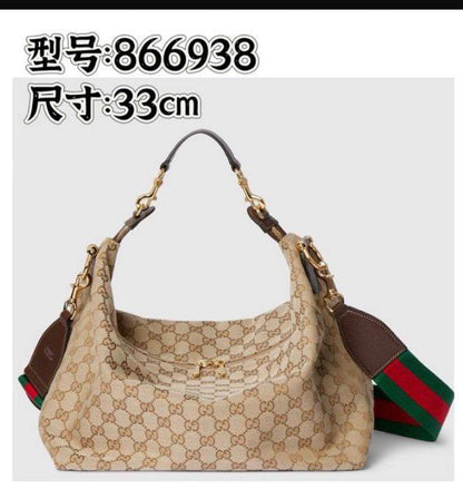 Gucci 
Master🌺🌺
#46cm=280 dhs✅
#33cm=270 dhs✅❤️❤️🙋‍♂️

Zain228
♥️♥️♥️
