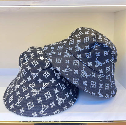 BUCKET HAT 

FREE SIZE 
70 dhs🇦🇪🇦🇪🇦🇪

Zain88
♥️♥️♥️