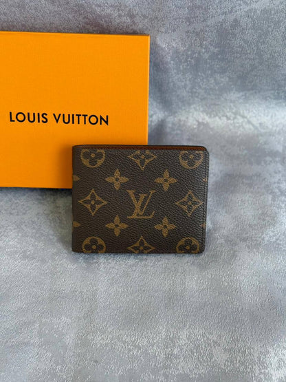 LV
*Men Wallet*
*Master Quality*
230 dhs✅

Zain179
♥️♥️♥️
