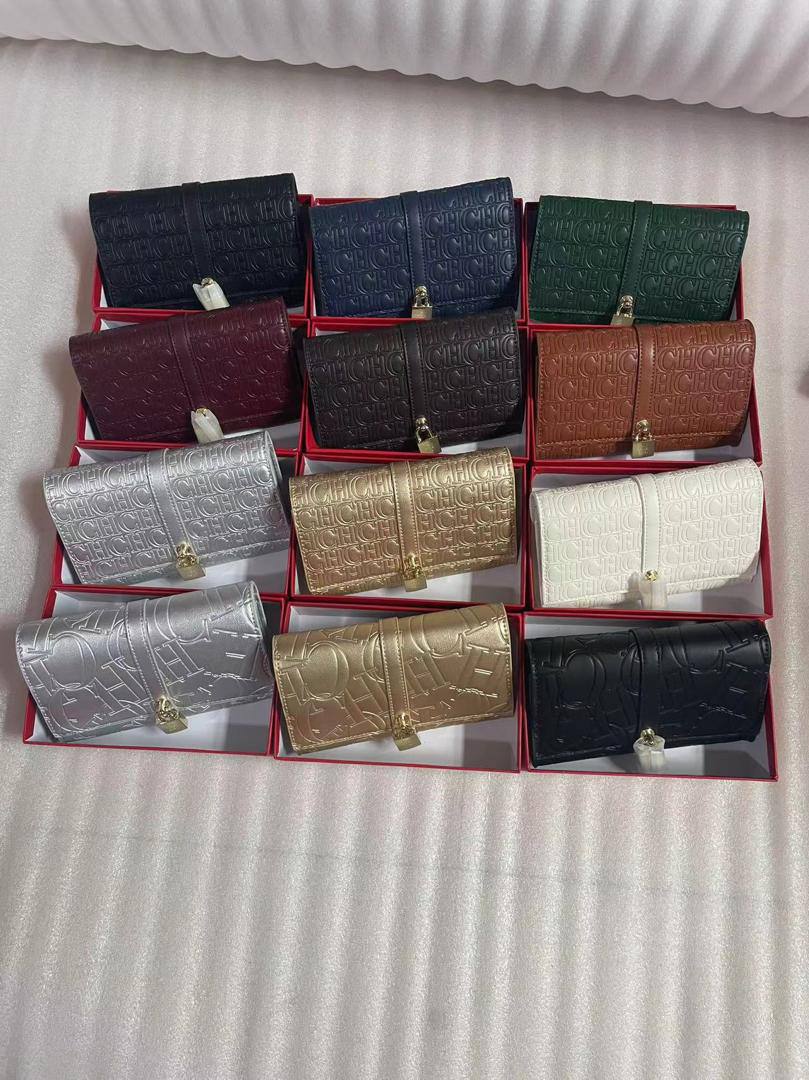 Cah

85 dhs🪙🌨️

high quality 

With box
🎁🎁🎁

Zain26
♥️♥️♥️