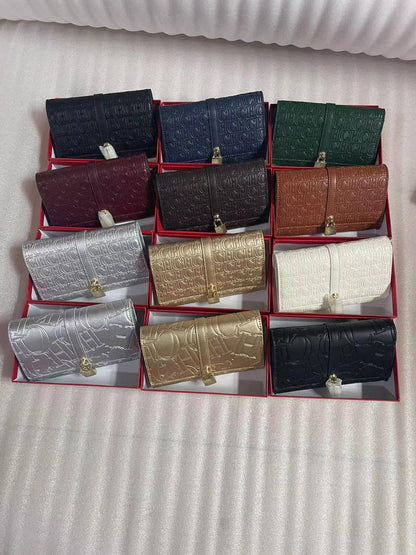Cah

85 dhs🪙🌨️

high quality 

With box
🎁🎁🎁

Zain26
♥️♥️♥️