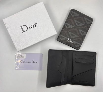 Wallets
60 dhs🇦🇪🇦🇪

Zain182
♥️♥️♥️