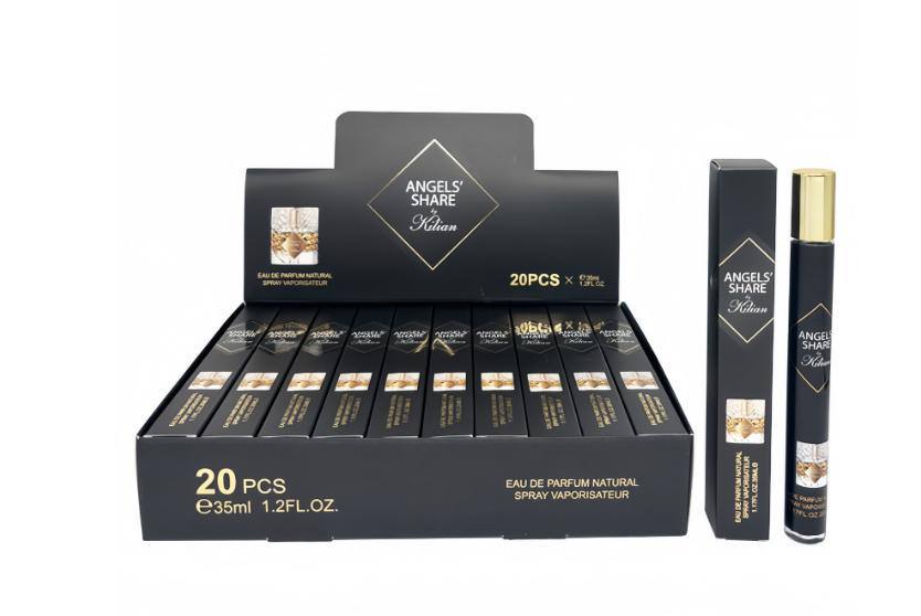 Perfume box

20 pc inside

80 dhs 

full box🎁🎁🎁

Zain254
♥️♥️♥️