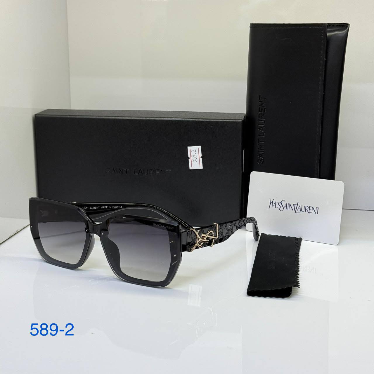 SUNGLASSES 🕶️
GOOD QUALITY 
50 dhs✅

Zain40
♥️♥️♥️
