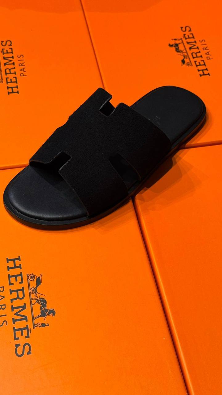 Hermes
Size 40-45⚡️
110 dhs💓

Zain83
♥️♥️♥️