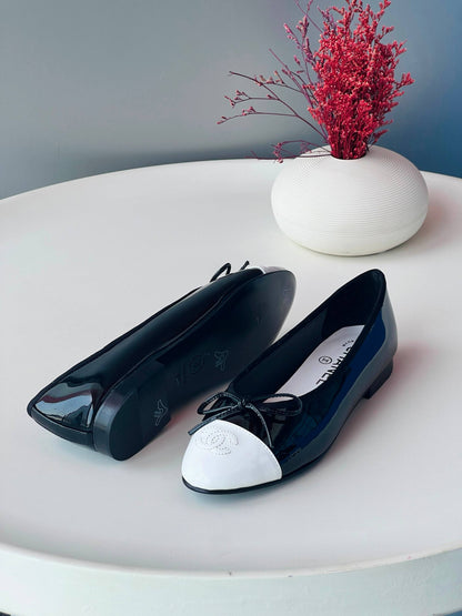 CHANEL
Size 36-41
_Super master high quality_🪡
450 dhs✅

Zain176
♥️♥️♥️