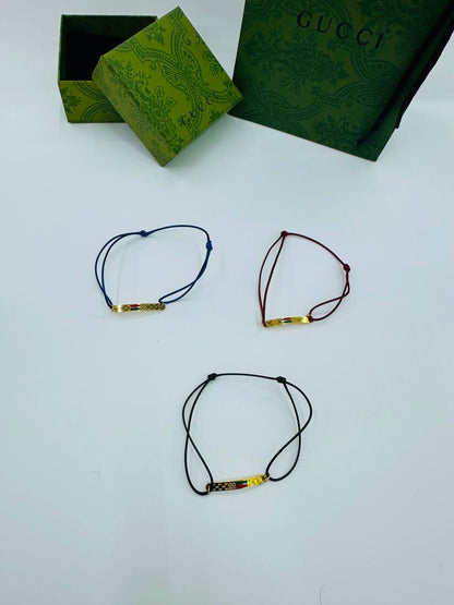 *Bracelet 😍*
Unisex 🔥
With Same box 🗃️ 
And paper bag 🛍️
20 dhs🇦🇪🇦🇪

Zain216
♥️♥️♥️