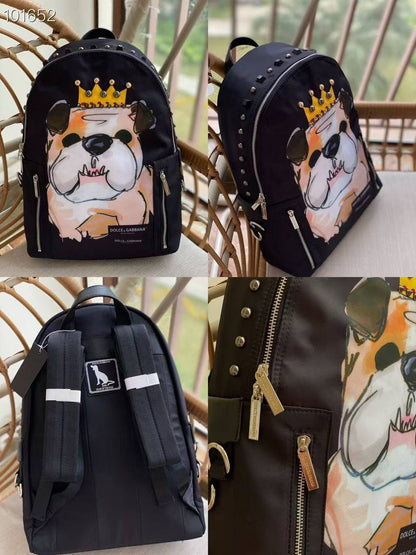 D&Gbackpack 
120 dhs🪙💕

Zain39
♥️♥️♥️