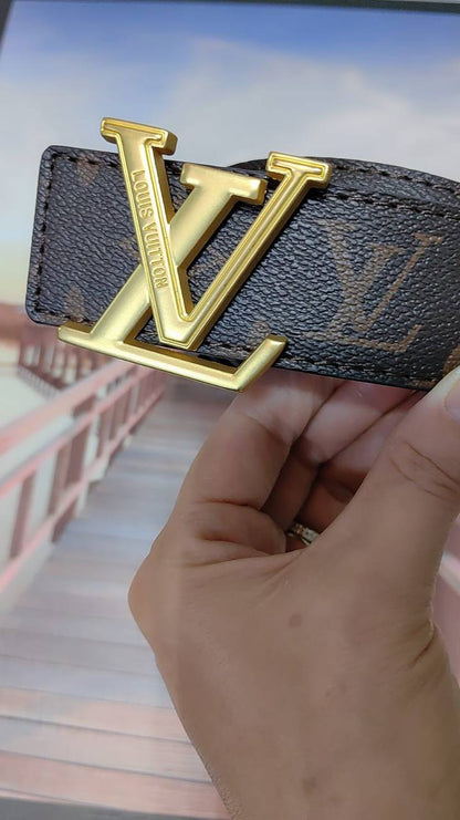 Belts

35 dhs💓

with box 
🎁🎁🎁

Zain232
♥️♥️♥️
