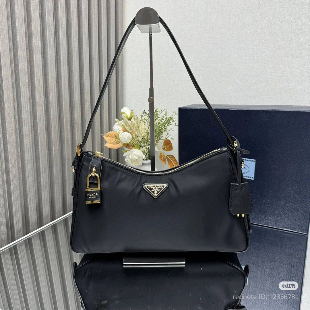 Prada Master🌺
For Price 👇 WhatsApp✅
0568585901 
0507557372
0552275751 Owner Zain 👌

Zain111
♥️♥️♥️