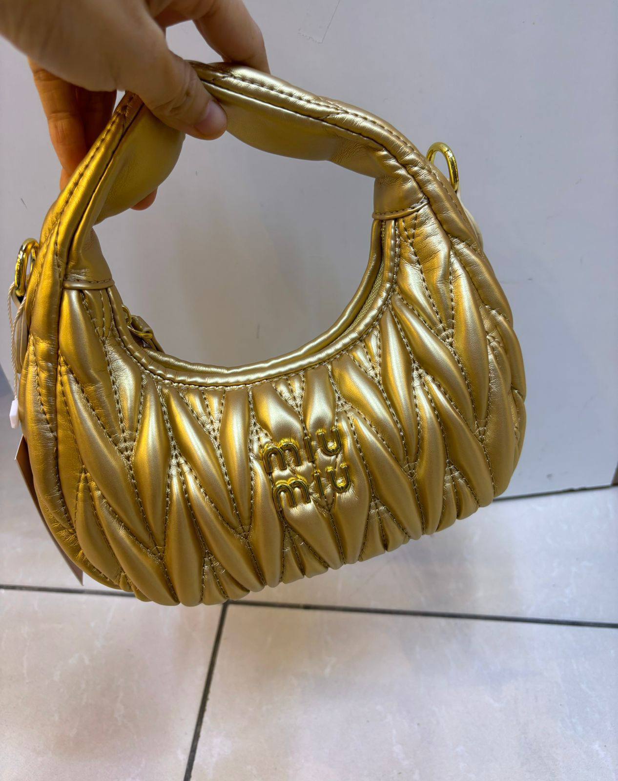miumiu model, 
good quality, 

comes with box,  
🎁🎁🎁

size...23 * 11 cm 
95 dhs❣️

Zain12
♥️♥️♥️