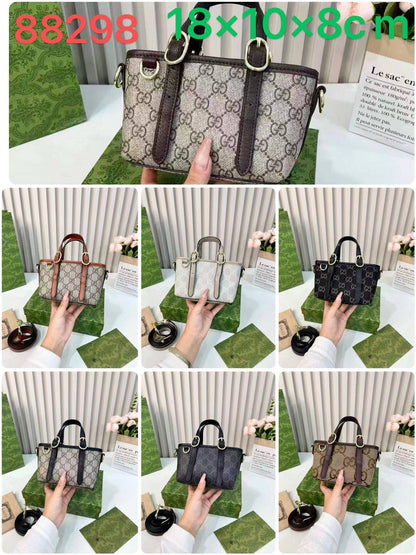 Gucci

95 dhs🗽

With Box
🎁🎁🎁

Zain50
♥️♥️♥️