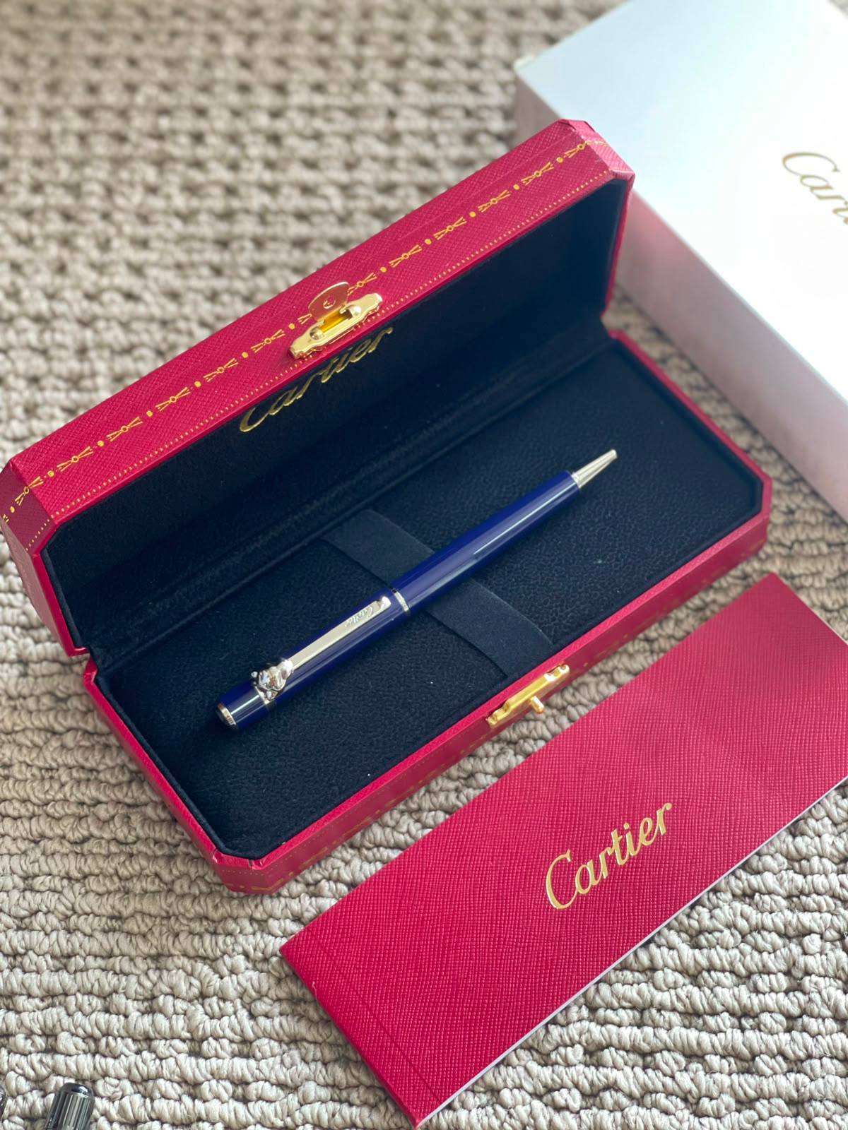 CARTIER
Pen
*New Collection*
*Master Quality*
190 dhs✅

Zain179
♥️♥️♥️