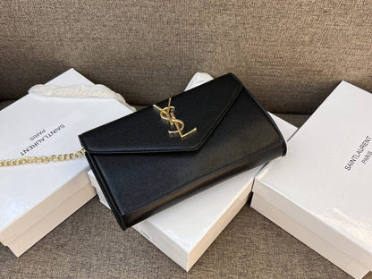 Bags
95 dhs🇦🇪🇦🇪
high quality With box23cm

Zain26
♥️♥️♥️