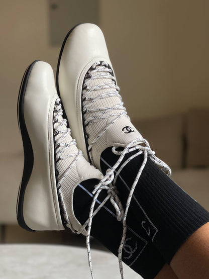 Chanel 

Vip quality 

Size:36 to 42
530 dhs🇦🇪🇦🇪

Zain113
♥️♥️♥️