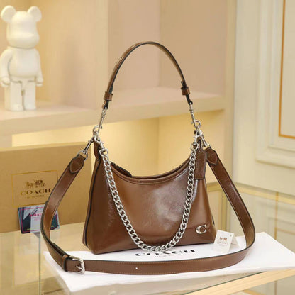 Coach
100 dhs✅

Zain244
♥️♥️♥️