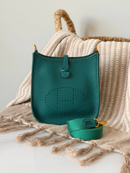 HERMES EVELYN 
FULL HANDMADE
For Price 👇 WhatsApp✅
0568585901 
0507557372
0552275751 Owner Zain 👌

Zain315
♥️♥️♥️