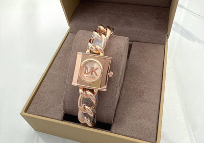 Mk ladies 

1 ps
45 dhs🇦🇪🇦🇪

Zain45
♥️♥️♥️