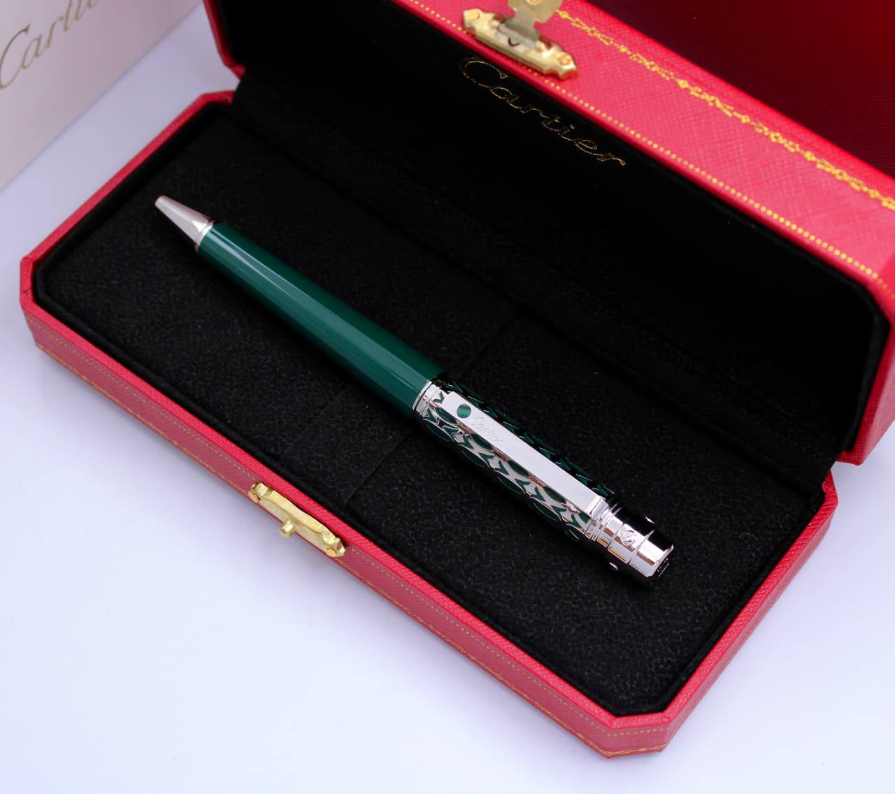 CARTIER PEN MASTER QUALITY

90 dhs🌺

*WITH ORIGINAL BOX AND BAG*🎁

Zain58
♥️♥️♥️