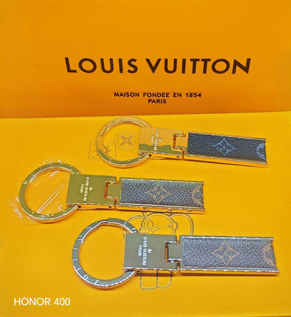 Key chain

80 dhs 

With good branded box
🎁🎁🎁

Zain122
♥️♥️♥️