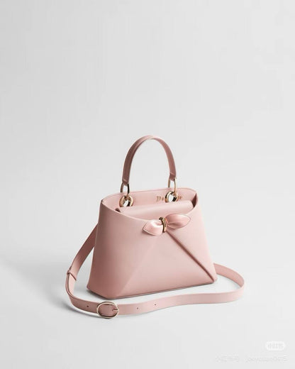DIOR
SIZE：27cm
115 dhs✅

High quality

Zain04
♥️♥️♥️