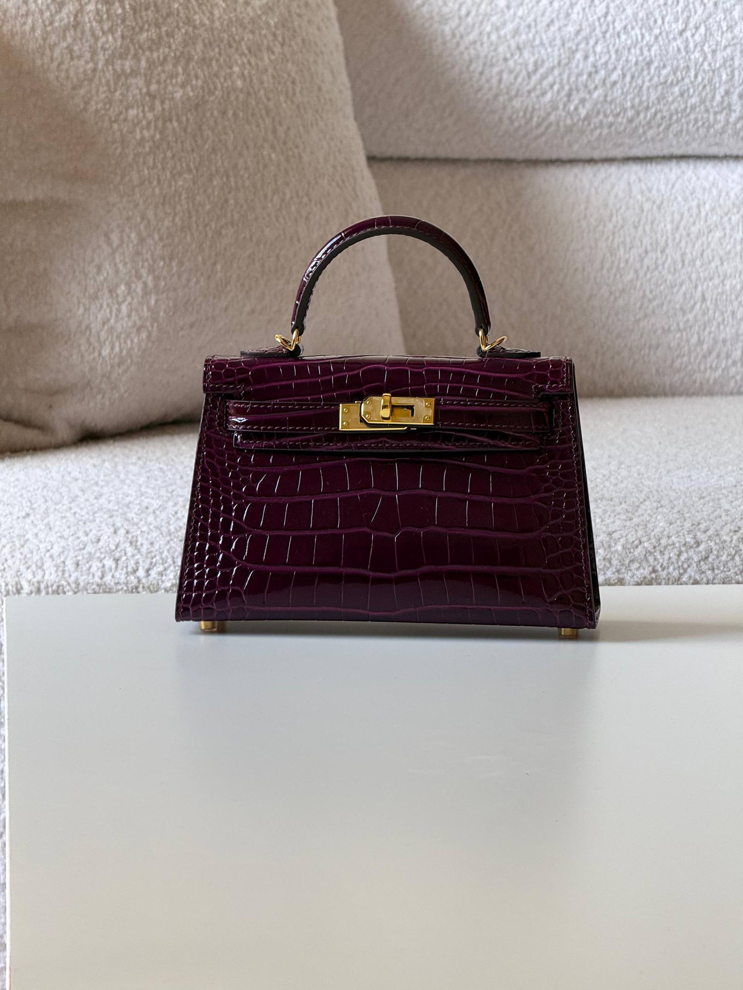 Hermes

minikelly 19cm💕

master quality😍

with box❤️
🎁🎁🎁

550 dhs❣️

Zain52
♥️♥️♥️