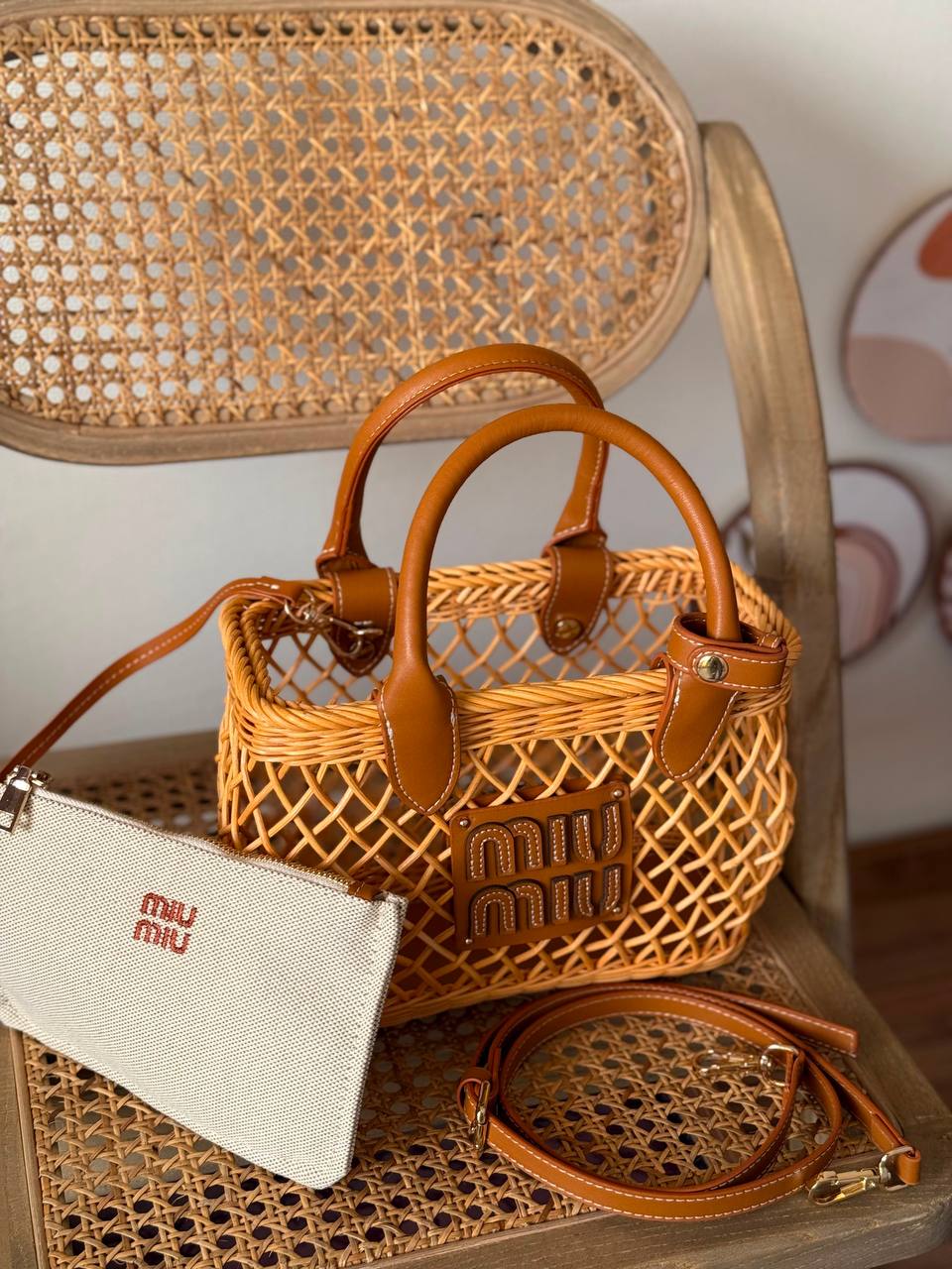 MIU MIU
23cm
350 dhs🇦🇪🇦🇪
*MASTER QUALITY*
With box🎁

Zain167
♥️♥️♥️